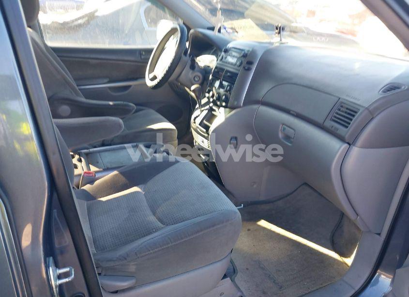 Photo 5 of 2009 Toyota Sienna LE (VIN 5TDZK23C99S248633)