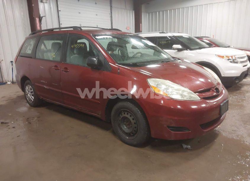 2009 Toyota Sienna CE (VIN 5TDZK23C99S255873) main photo