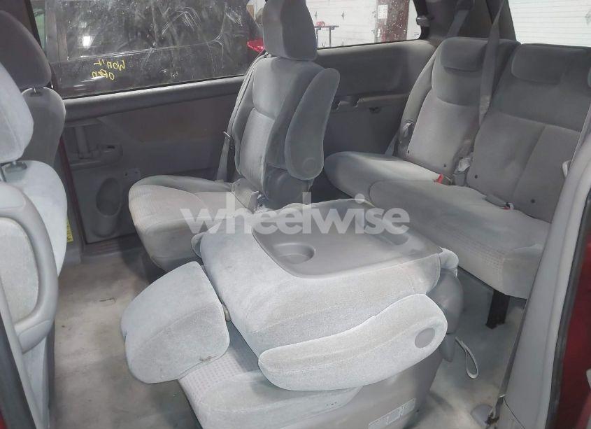 Photo 8 of 2009 Toyota Sienna CE (VIN 5TDZK23C99S255873)