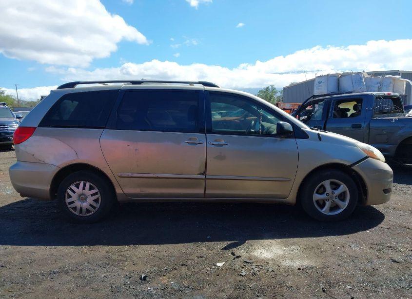 Photo 13 of 2009 Toyota Sienna LE (VIN 5TDZK23C99S257042)