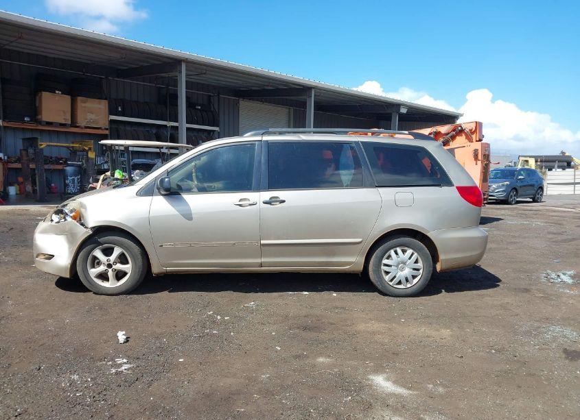 Photo 14 of 2009 Toyota Sienna LE (VIN 5TDZK23C99S257042)