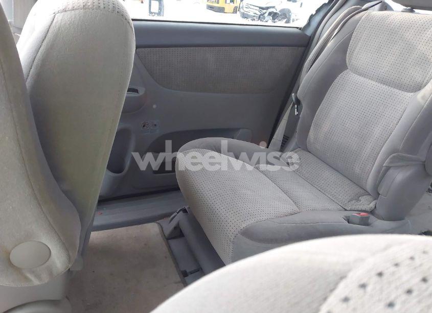 Photo 8 of 2009 Toyota Sienna LE (VIN 5TDZK23C99S268218)