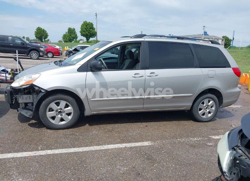 Photo 15 of 2009 Toyota Sienna LE (VIN 5TDZK23C99S268736)