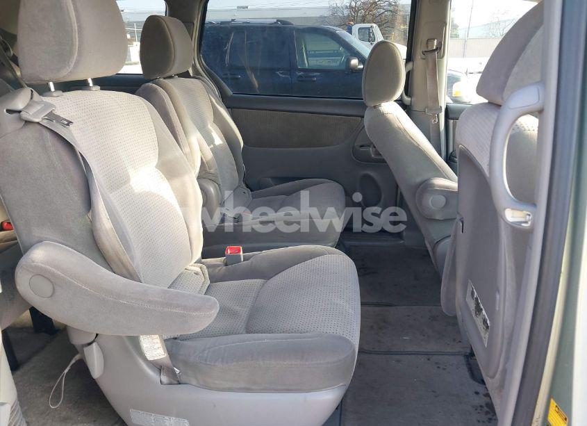 Photo 8 of 2009 Toyota Sienna LE (VIN 5TDZK23C99S273368)