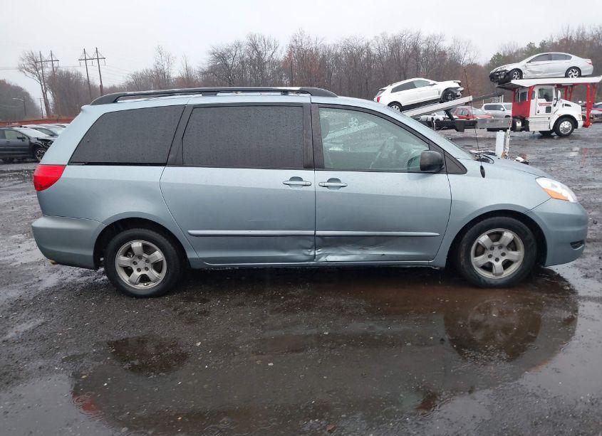 Photo 13 of 2009 Toyota Sienna LE (VIN 5TDZK23C99S287352)