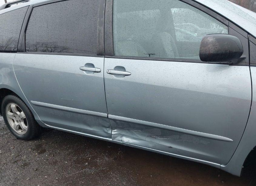 Photo 6 of 2009 Toyota Sienna LE (VIN 5TDZK23C99S287352)