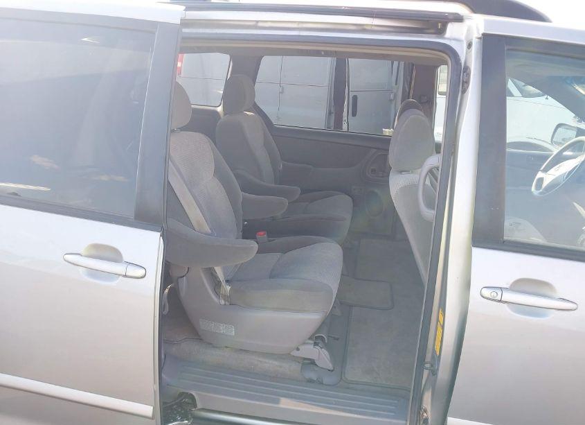 Photo 8 of 2007 Toyota Sienna LE (VIN 5TDZK23CX7S004647)