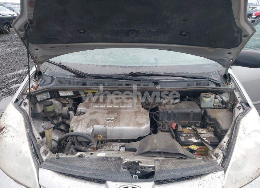 Photo 10 of 2007 Toyota Sienna LE (VIN 5TDZK23CX7S011856)