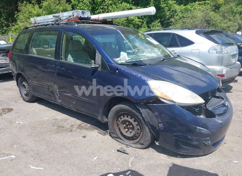 2007 Toyota Sienna CE (VIN 5TDZK23CX7S038314) main photo