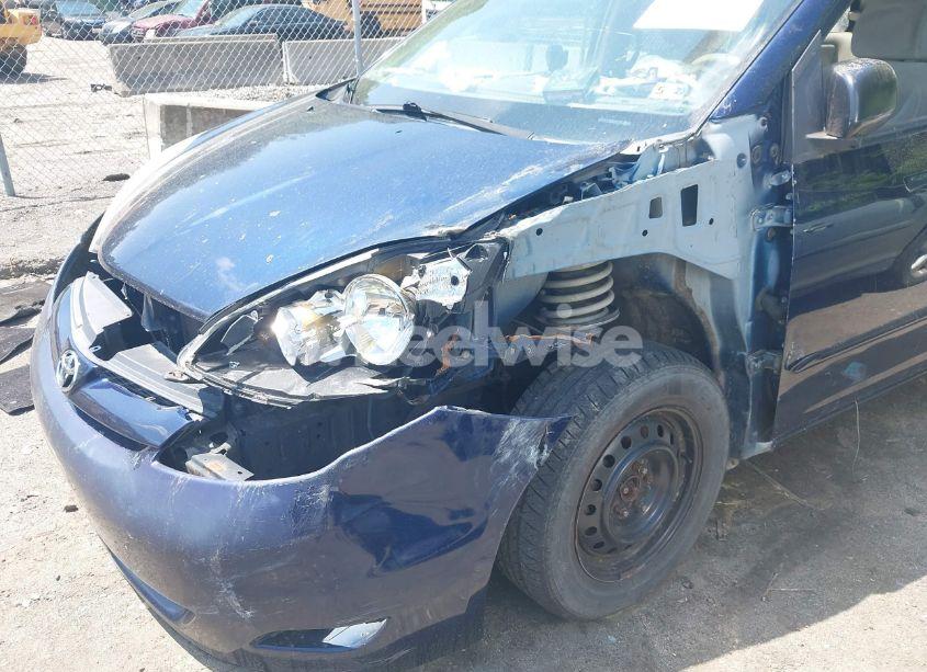 Photo 6 of 2007 Toyota Sienna CE (VIN 5TDZK23CX7S038314)