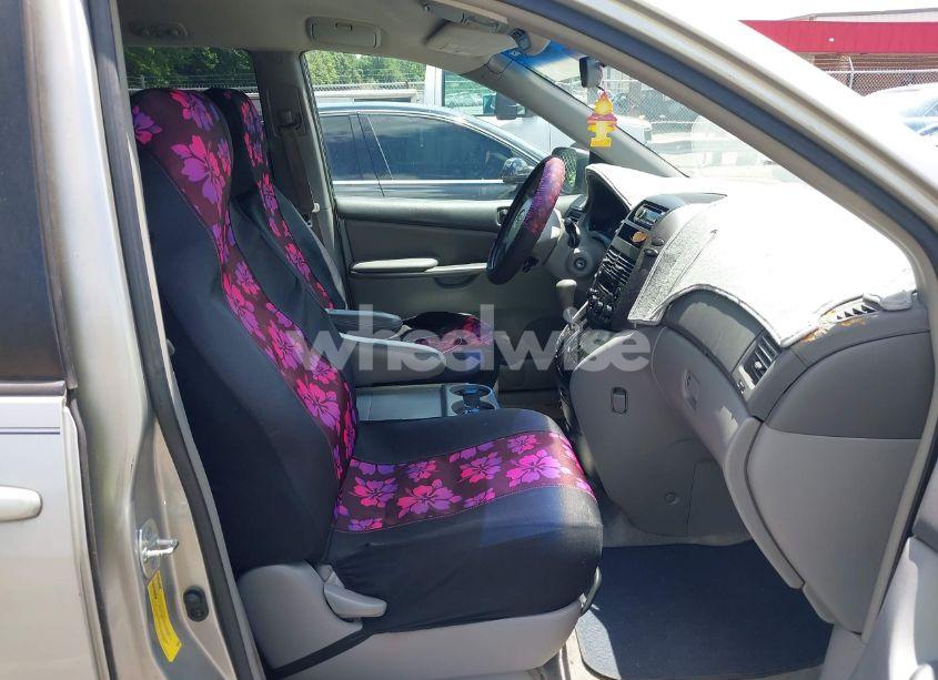 Photo 5 of 2007 Toyota Sienna CE/LE (VIN 5TDZK23CX7S049023)