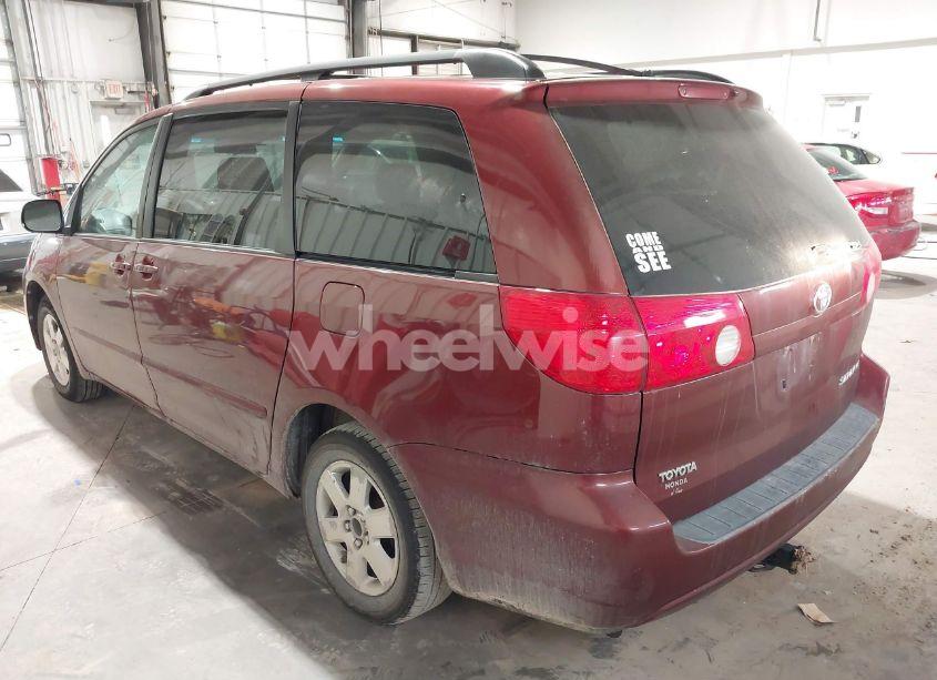 Photo 3 of 2007 Toyota Sienna LE (VIN 5TDZK23CX7S054478)
