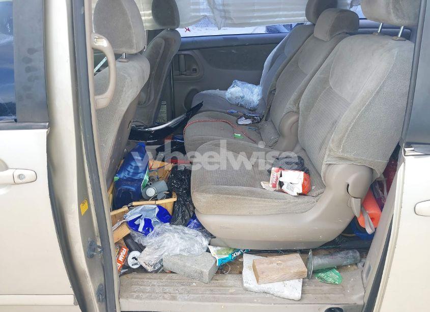 Photo 8 of 2007 Toyota Sienna CE (VIN 5TDZK23CX7S086041)