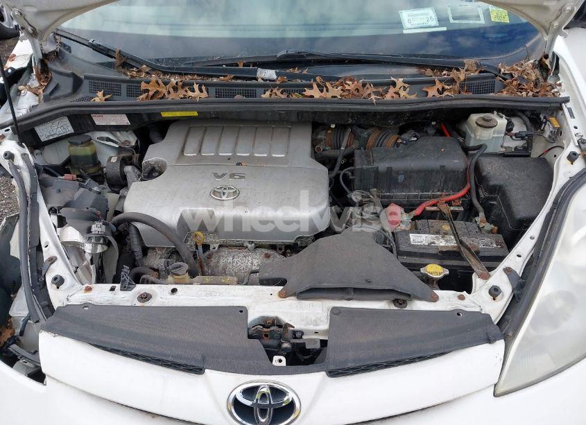 Photo 10 of 2008 Toyota Sienna LE (VIN 5TDZK23CX8S099504)