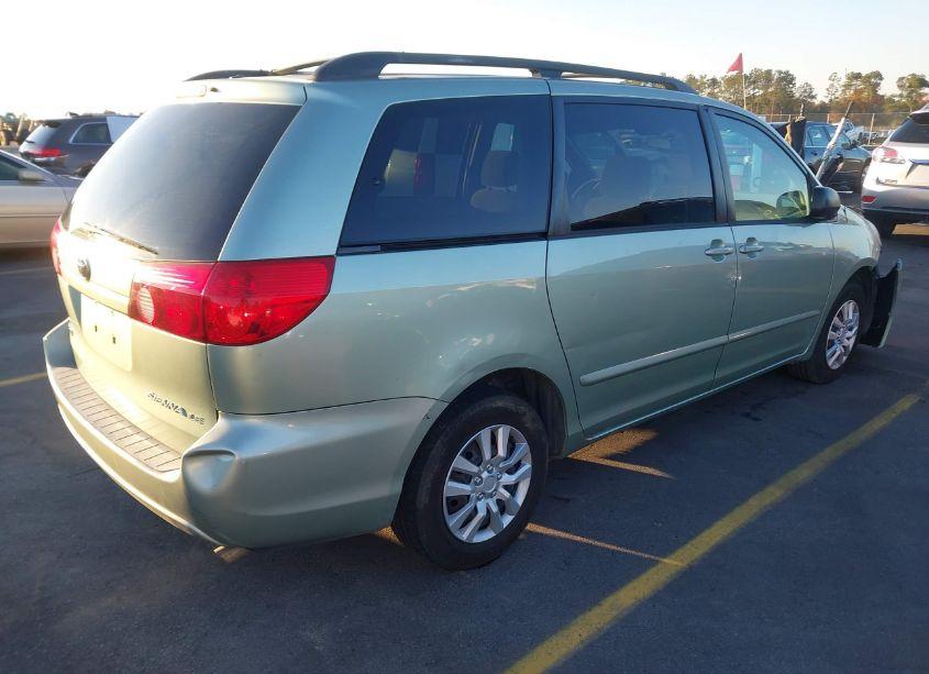 Photo 4 of 2008 Toyota Sienna LE (VIN 5TDZK23CX8S105768)