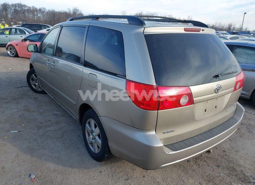 Photo 3 of 2008 Toyota Sienna LE (VIN 5TDZK23CX8S127723)