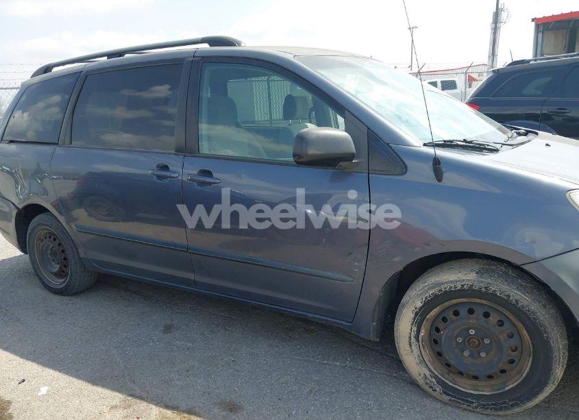 Photo 13 of 2008 Toyota Sienna LE (VIN 5TDZK23CX8S133067)