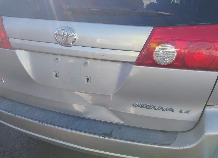 Photo 12 of 2008 Toyota Sienna LE (VIN 5TDZK23CX8S135739)