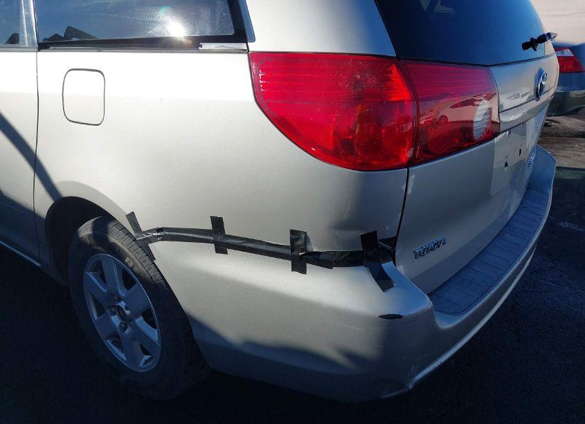 Photo 13 of 2008 Toyota Sienna LE (VIN 5TDZK23CX8S135739)