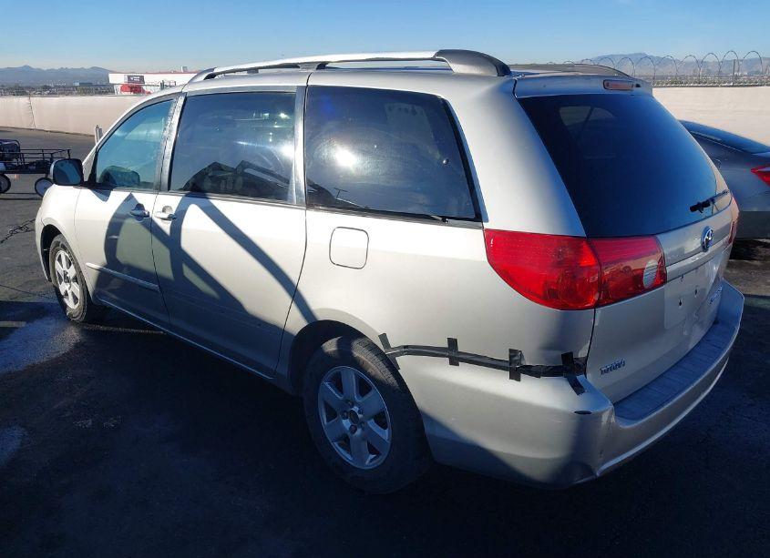Photo 3 of 2008 Toyota Sienna LE (VIN 5TDZK23CX8S135739)