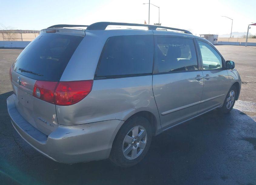 Photo 4 of 2008 Toyota Sienna LE (VIN 5TDZK23CX8S135739)