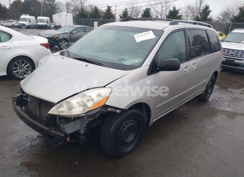 Photo 2 of 2008 Toyota Sienna LE (VIN 5TDZK23CX8S139600)