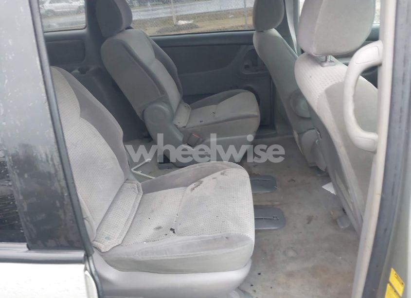 Photo 8 of 2008 Toyota Sienna LE (VIN 5TDZK23CX8S139600)