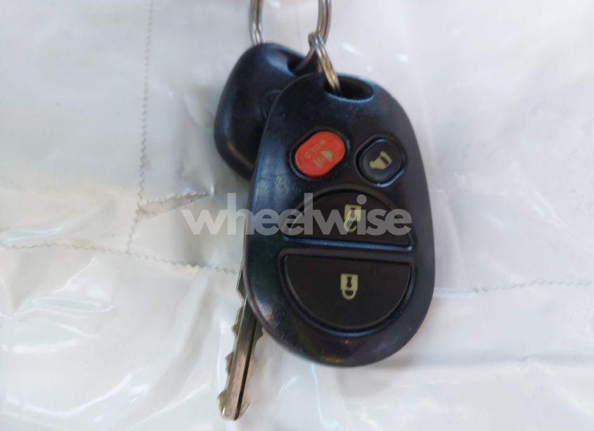 Photo 11 of 2008 Toyota Sienna LE (VIN 5TDZK23CX8S147308)