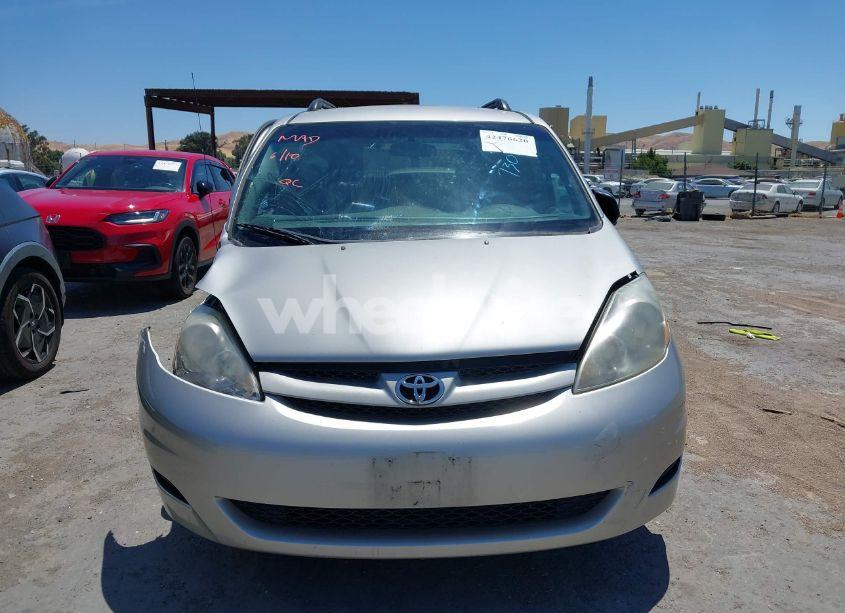 Photo 13 of 2008 Toyota Sienna LE (VIN 5TDZK23CX8S147308)