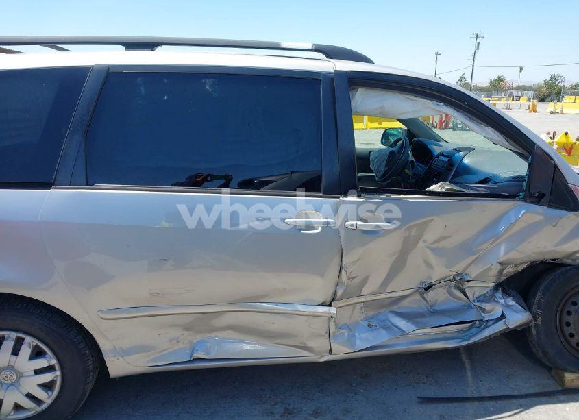 Photo 14 of 2008 Toyota Sienna LE (VIN 5TDZK23CX8S147308)