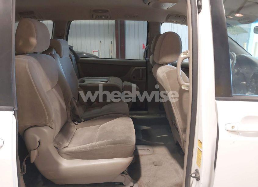 Photo 8 of 2008 Toyota Sienna LE (VIN 5TDZK23CX8S148507)