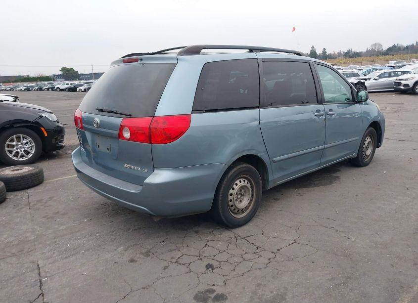 Photo 4 of 2008 Toyota Sienna LE (VIN 5TDZK23CX8S151505)