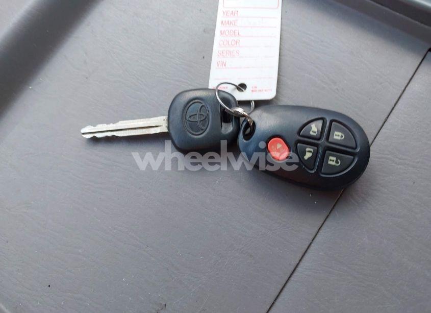 Photo 11 of 2008 Toyota Sienna LE (VIN 5TDZK23CX8S160611)