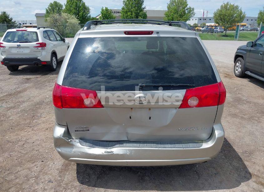 Photo 16 of 2008 Toyota Sienna LE (VIN 5TDZK23CX8S160611)