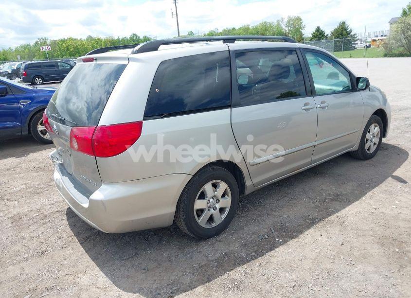 Photo 4 of 2008 Toyota Sienna LE (VIN 5TDZK23CX8S160611)