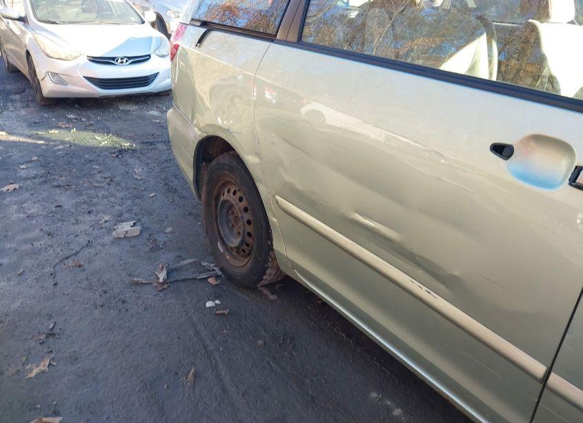 Photo 16 of 2008 Toyota Sienna CE (VIN 5TDZK23CX8S179966)