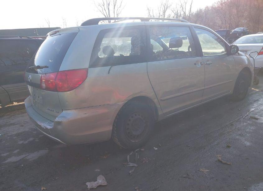 Photo 4 of 2008 Toyota Sienna CE (VIN 5TDZK23CX8S179966)