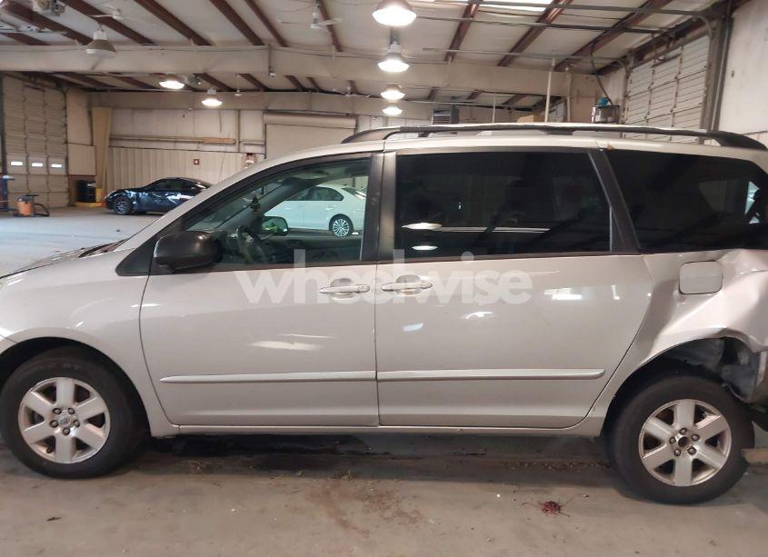 Photo 14 of 2008 Toyota Sienna LE (VIN 5TDZK23CX8S197688)