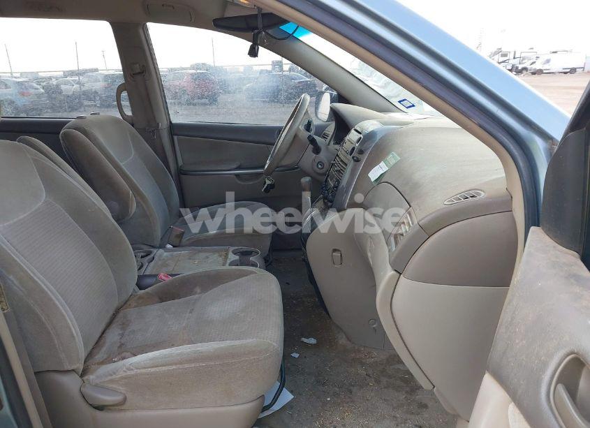 Photo 5 of 2009 Toyota Sienna CE (VIN 5TDZK23CX9S227905)