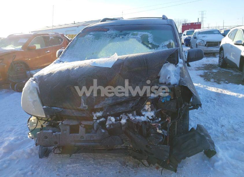 Photo 12 of 2009 Toyota Sienna LE (VIN 5TDZK23CX9S237298)