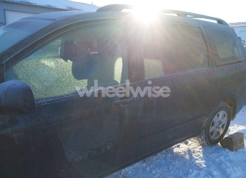 Photo 14 of 2009 Toyota Sienna LE (VIN 5TDZK23CX9S237298)