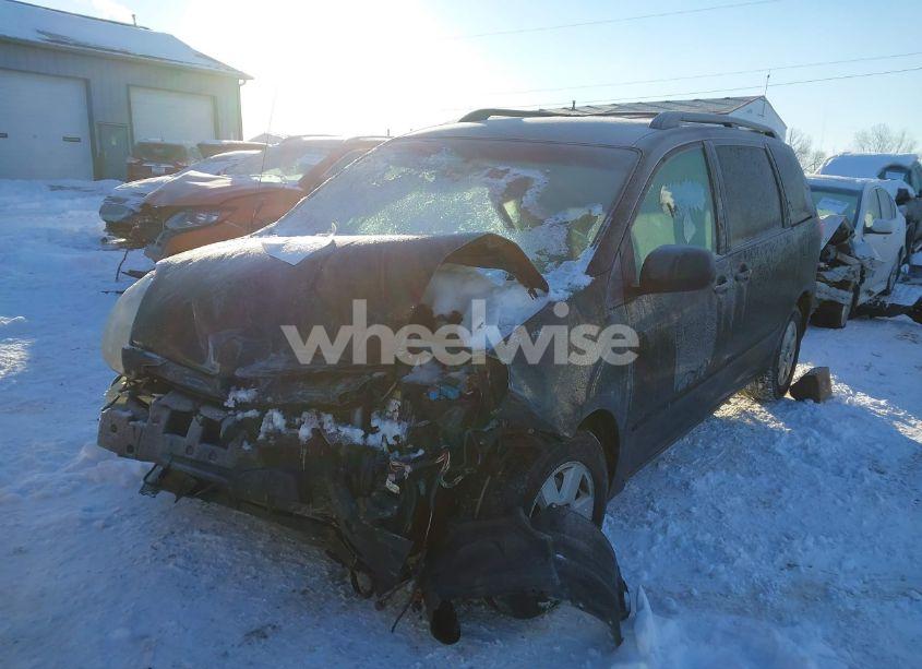 Photo 6 of 2009 Toyota Sienna LE (VIN 5TDZK23CX9S237298)