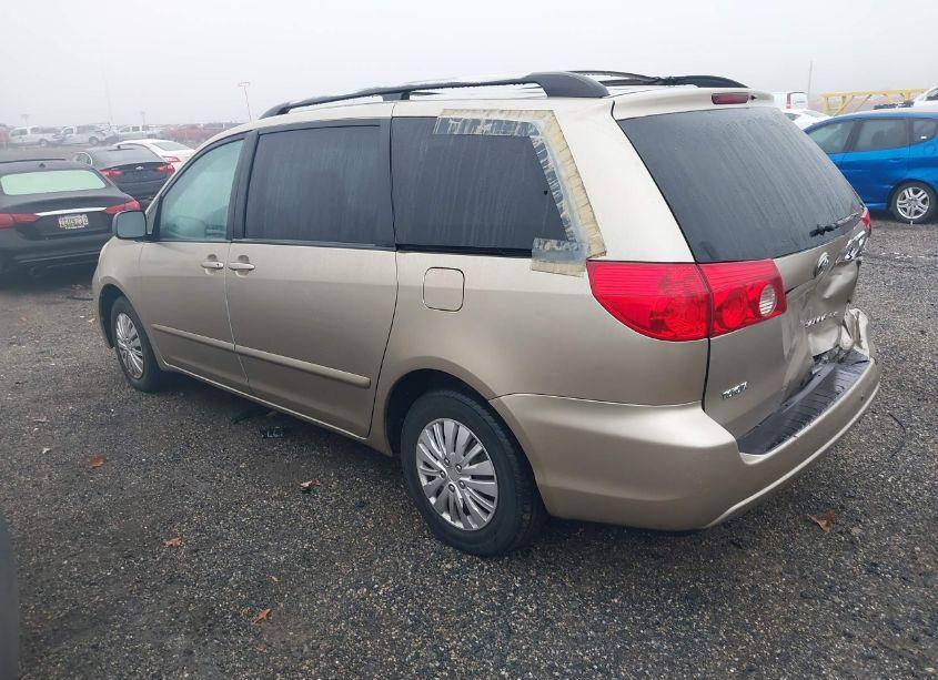 Photo 3 of 2009 Toyota Sienna LE (VIN 5TDZK23CX9S246714)
