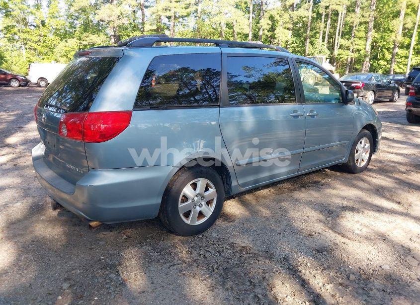 Photo 4 of 2009 Toyota Sienna LE (VIN 5TDZK23CX9S265750)