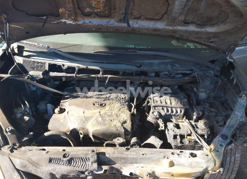 Photo 10 of 2011 Toyota Sienna BASE V6 (VIN 5TDZK3DC0BS075319)