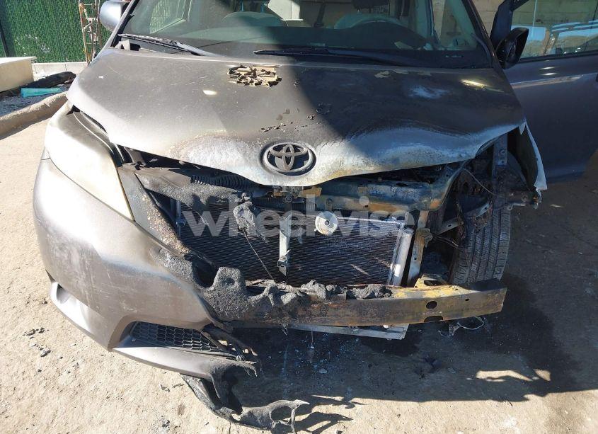 Photo 6 of 2011 Toyota Sienna BASE V6 (VIN 5TDZK3DC0BS075319)