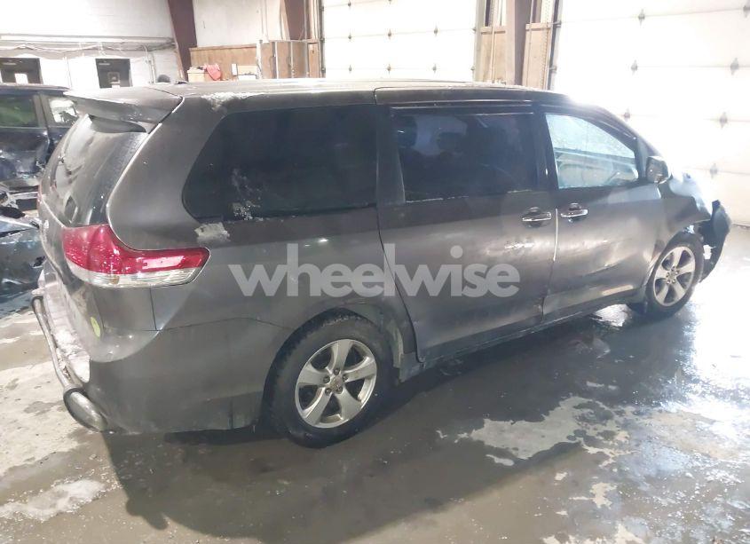 Photo 4 of 2013 Toyota Sienna L V6 7 PASSENGER (VIN 5TDZK3DC0DS286197)