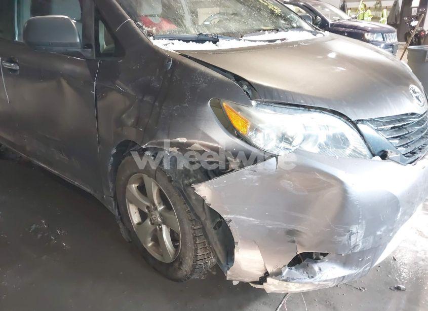 Photo 6 of 2013 Toyota Sienna L V6 7 PASSENGER (VIN 5TDZK3DC0DS286197)