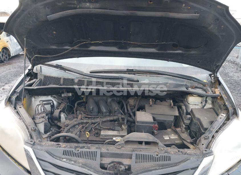 Photo 10 of 2014 Toyota Sienna L V6 7 PASSENGER (VIN 5TDZK3DC0ES449836)