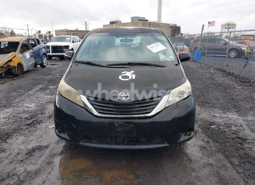 Photo 12 of 2014 Toyota Sienna L V6 7 PASSENGER (VIN 5TDZK3DC0ES449836)